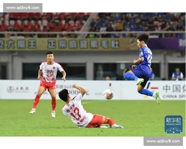 李章毓:湘超首球的荣光,献给每声呐喊 李章毓:湘超首球的荣光,献给每声呐喊