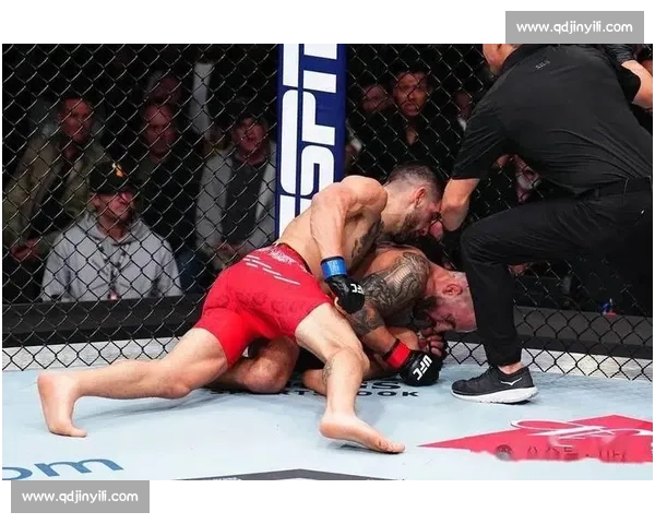 托普里亚:UFC 双冠王的精准预言与暴力美学 托普里亚:UFC 双冠王的精准预言与暴力美学